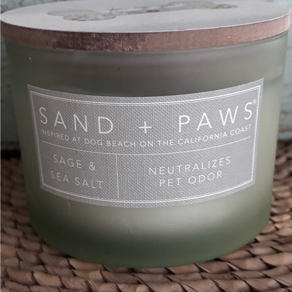 Sand + Paws Sage & Sea Salt Candle - Picture 2 of 4